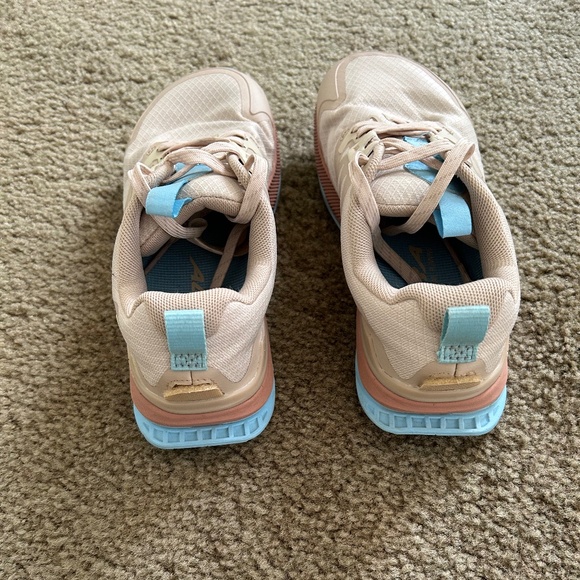 Women's Altra Lone Peak 7 - Picture 4 of 6